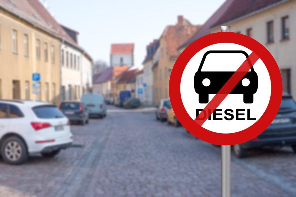 Stop Diesel Use Blocco auto Bologna il 6 e 7 marzo 2025: stop diesel Euro 5