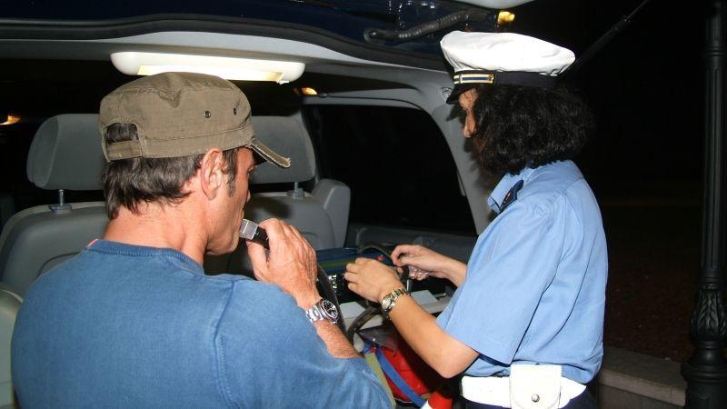 Non riesce a fare l'alcoltest e viene assolto per tenuità dell'offesa