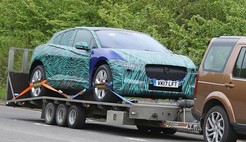 Jaguar I-Pace 2018: svelato in anteprima il SUV nei test [FOTO]