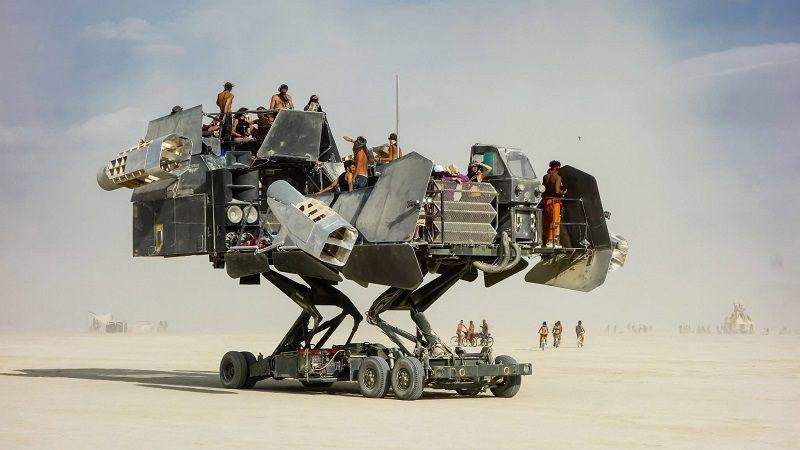 Burning Man: il festival delle auto mutanti nella città fantasma del Nevada