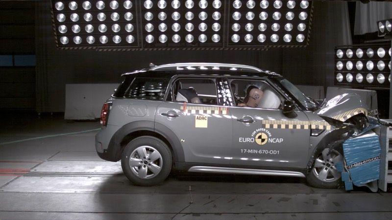Euro NCAP: Mini e Skoda a 5 stelle, Nissan e Suzuki solo optional per migliorare