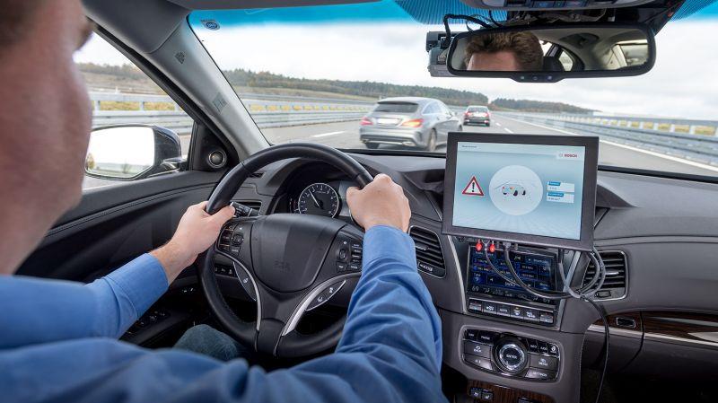 Anche in Europa il primo test Cellular-V2X per auto più sicure