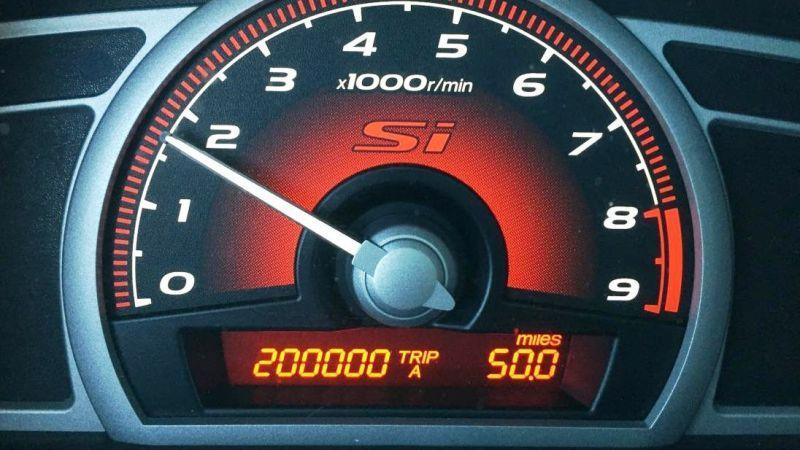 Le 10 auto usate più vendute con oltre 100 mila km