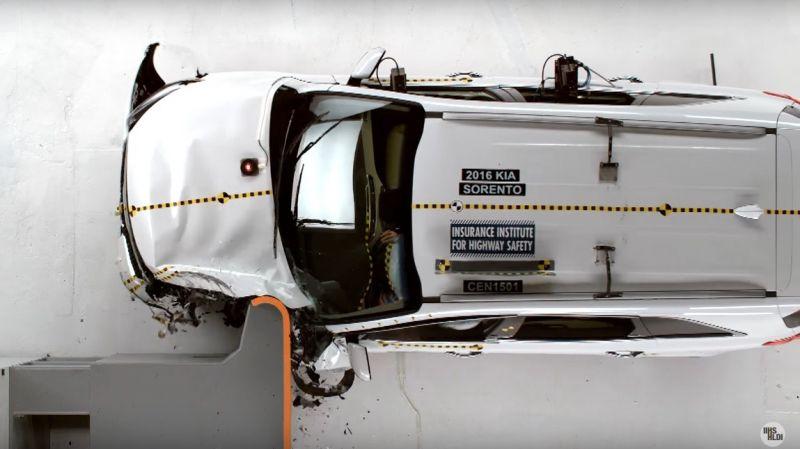 SUV più sicuri per passeggeri, 6 su 8 modelli superano i crashtest IIHS