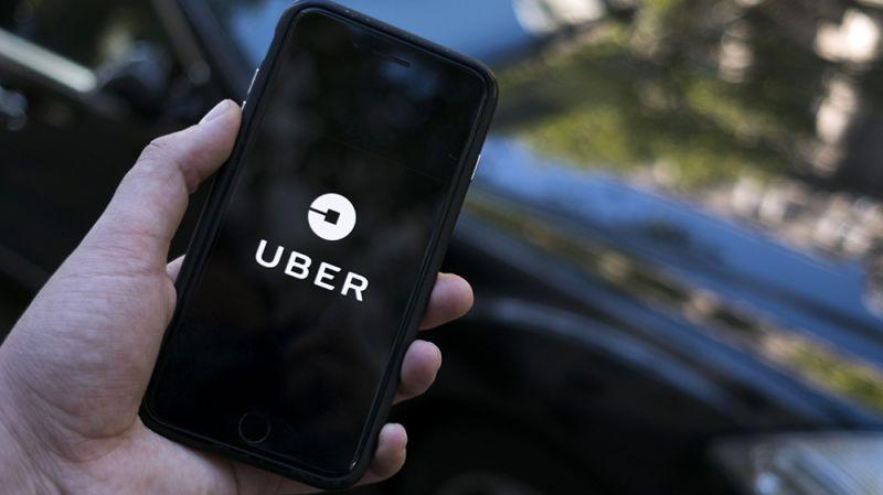 Uber riparte da Londra: nuova licenza in prova per 15 mesi
