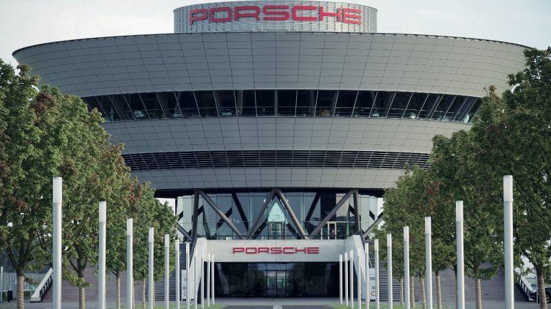 Porsche, altra multa da 42,7 milioni di euro per il dieselgate
