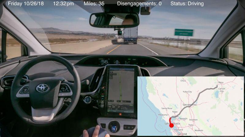 Guida autonoma: 6 mila km a bordo dell'auto che impara dagli automobilisti