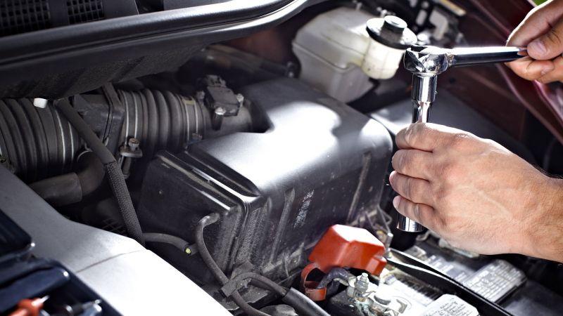 Manutenzione auto: +10% l'attività delle officine a dicembre 2018