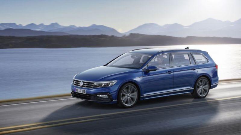 Nuova Volkswagen Passat, arriva l'IQ.DRIVE con Travel Assist