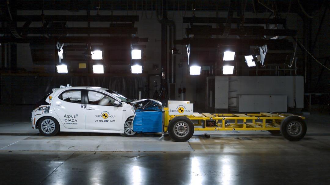 Crash test Toyota Yaris: 5 stelle con il nuovo protocollo 2020
