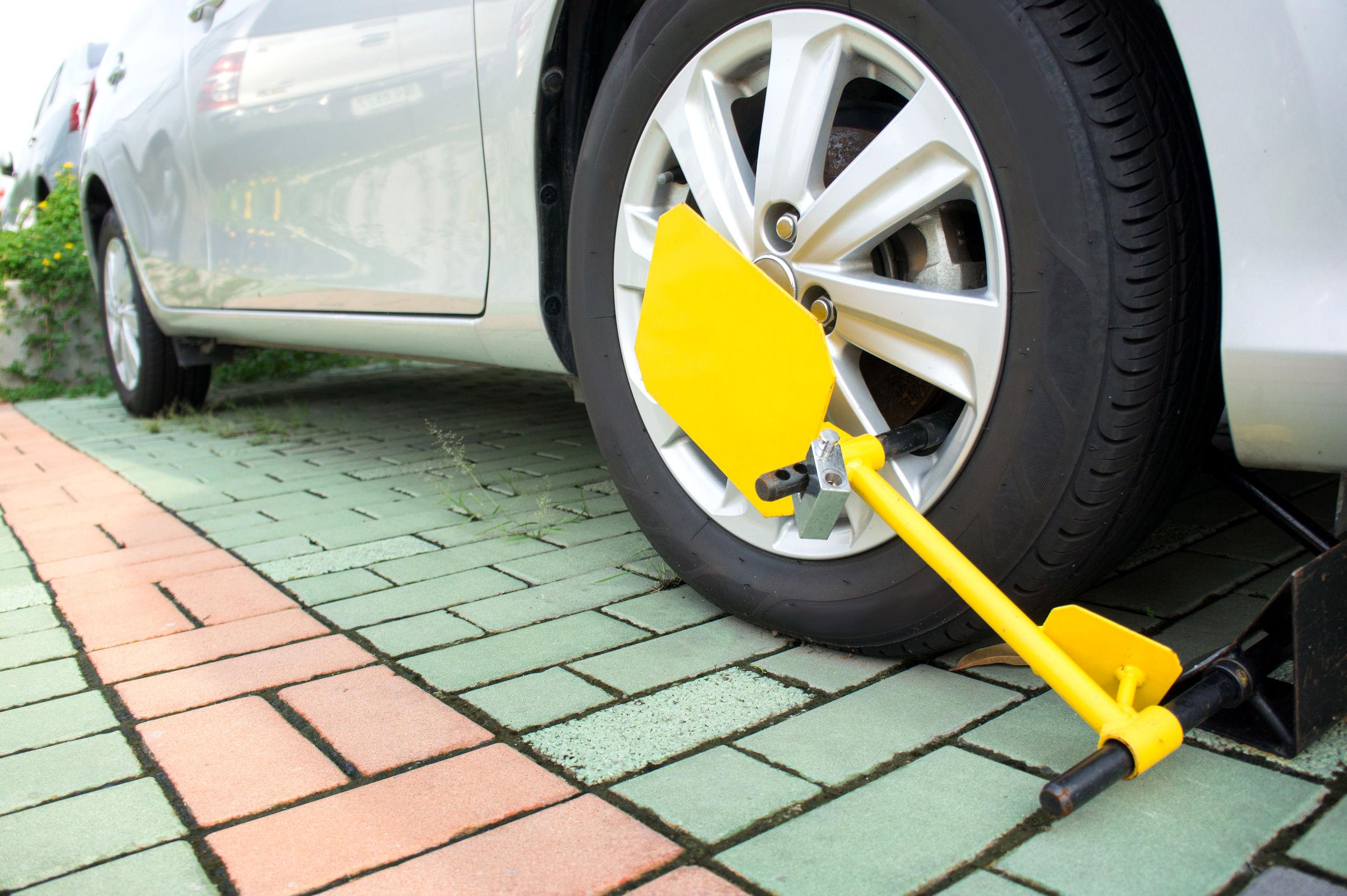 Fermo amministrativo auto: quando scade?