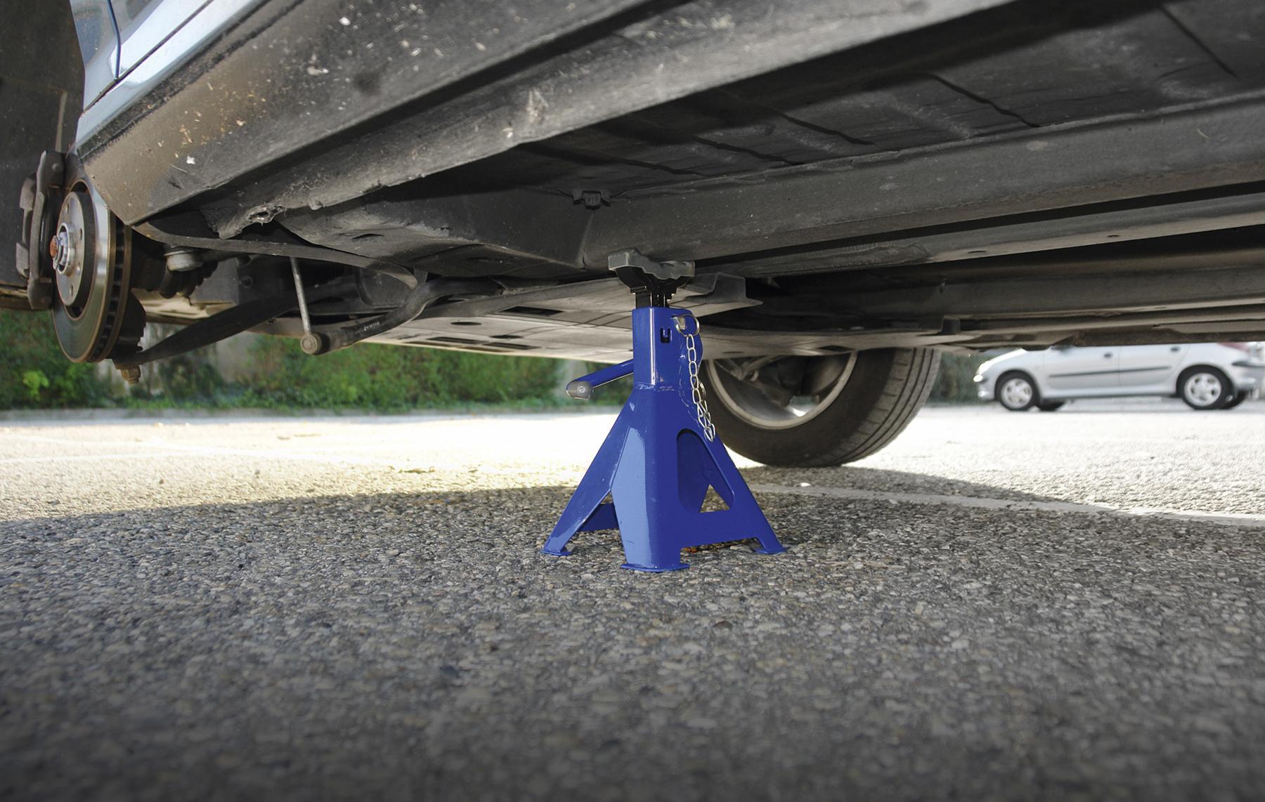 Cavalletti auto: guida all'acquisto di quelli più sicuri