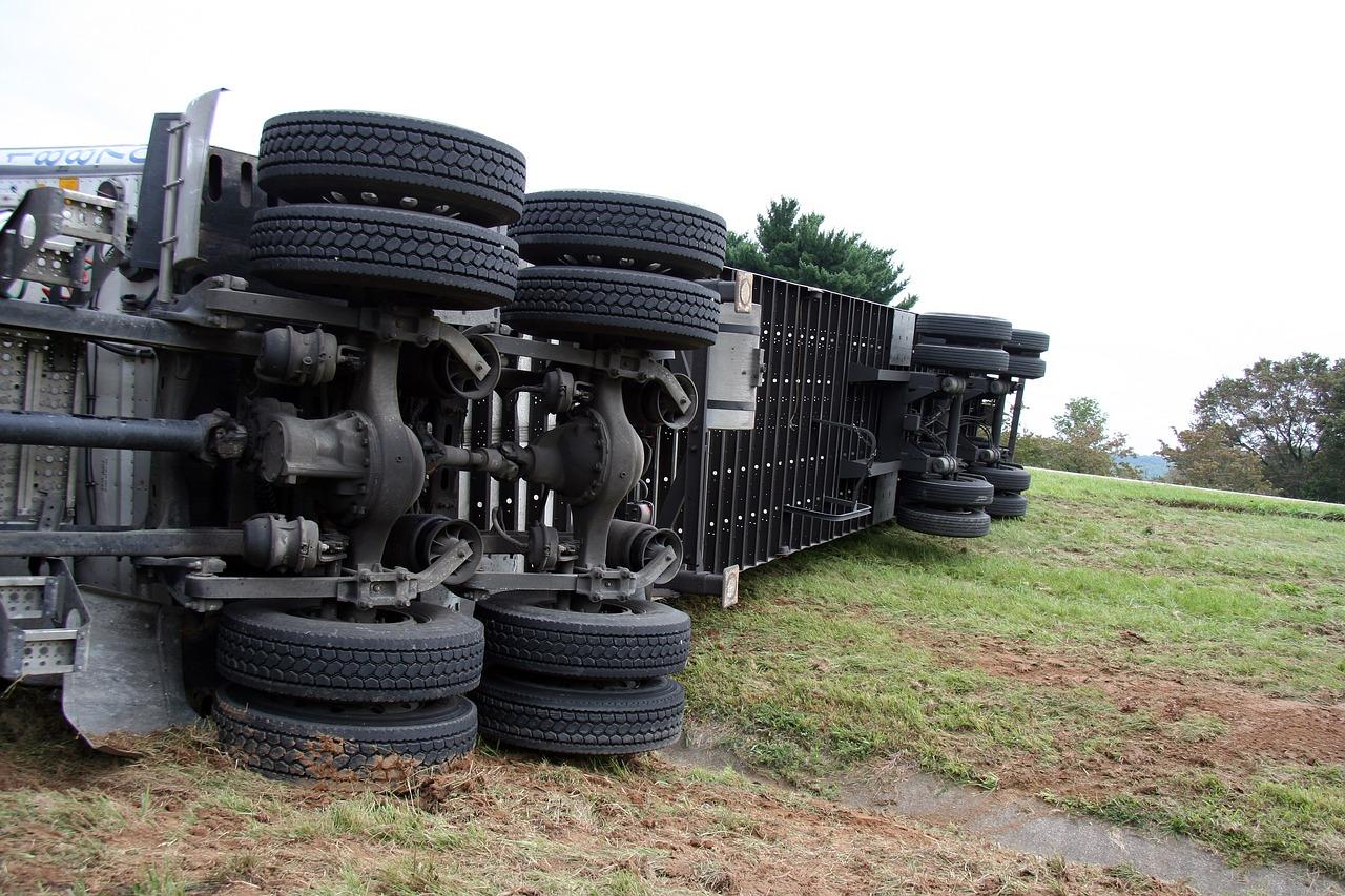 Incidenti con autocarri Liguria