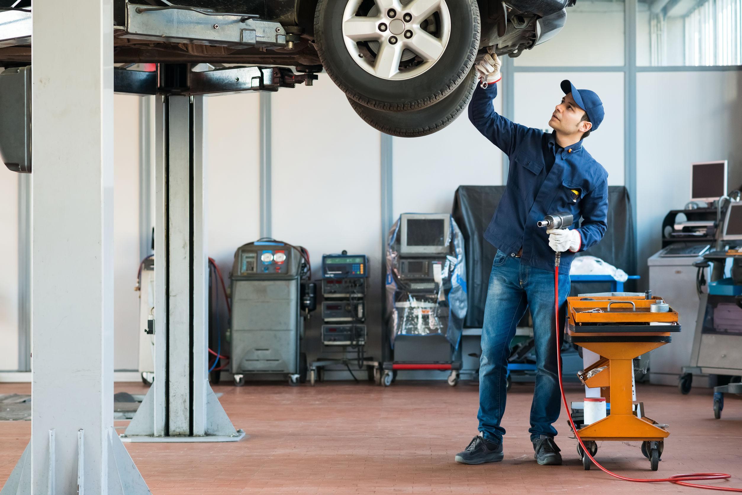 Codici Ateco officine e manutenzione auto: chi resta aperto dal 6 novembre?