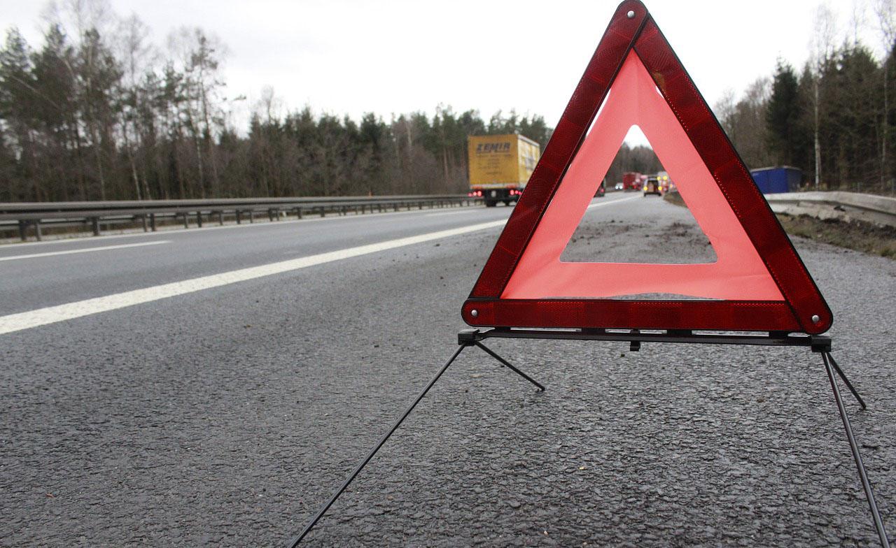 Incidente per gasolio sull'asfalto