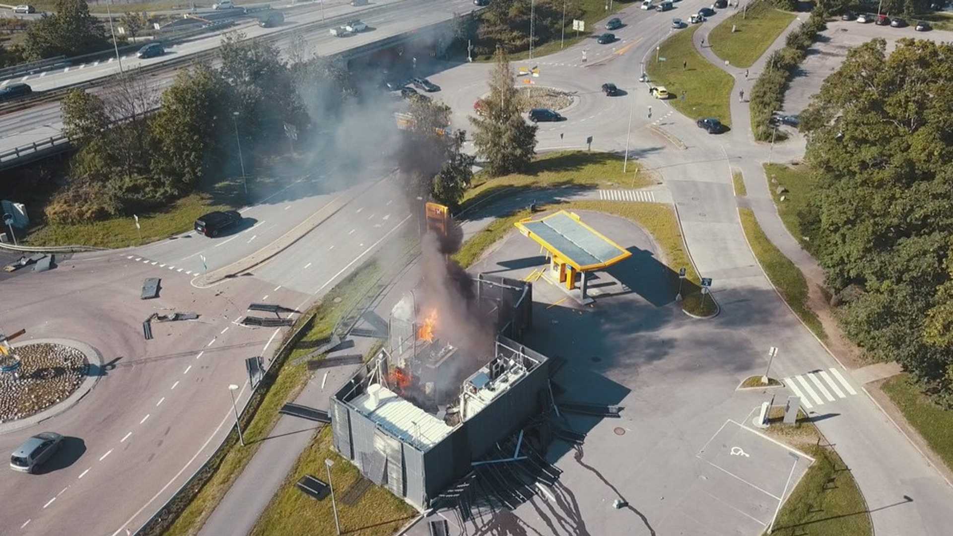 Toyota e Hyundai bloccano le auto a idrogeno: l’esplosione in Norvegia