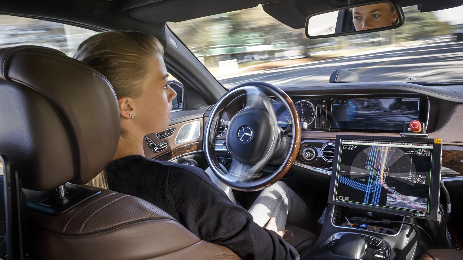 Cinture di sicurezza: saranno obbligatorie sulle auto a guida autonoma?