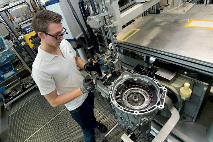 auto cambiano-in-fretta-fornitori-si-adeguano-cambi-zf-per-bmw