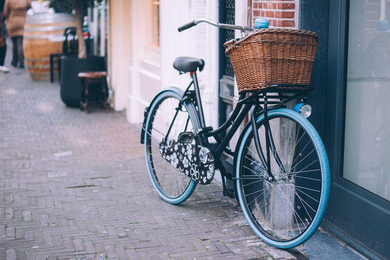 Bici sul marciapiede multa