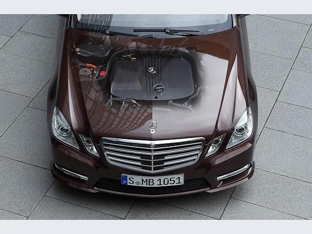 Classe E Hybrid cofano