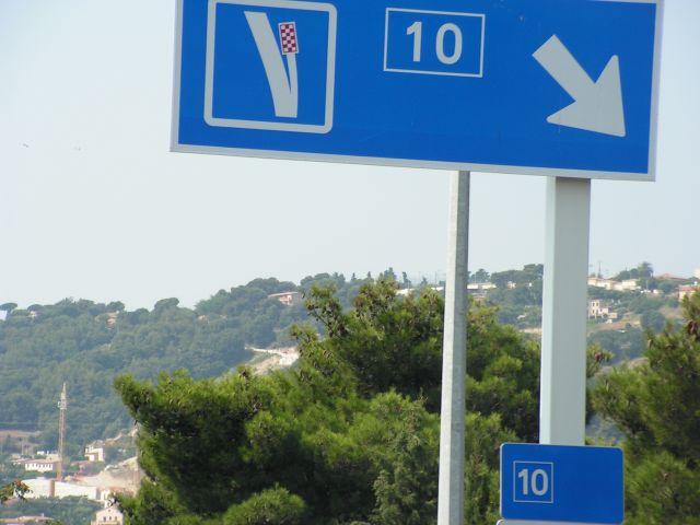 Emergenza uscita 10