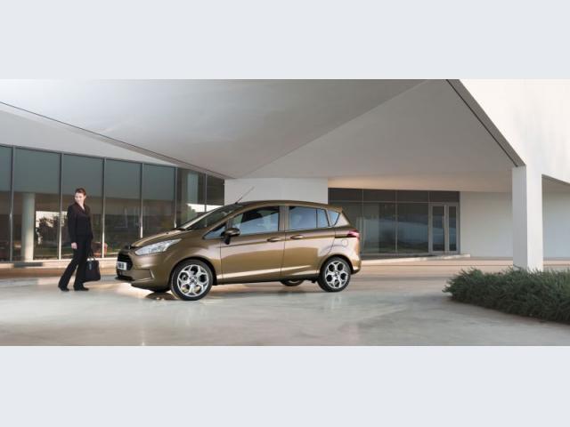 Ford B-Max anteriore laterale