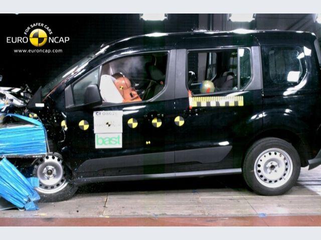Ford Tourneo Connect – Impatto frontale