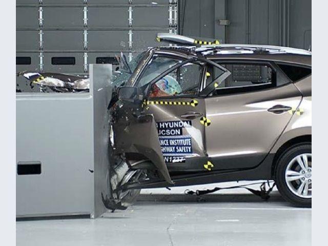 Hyundai Tucson – Impatto Small Overlap IIHS