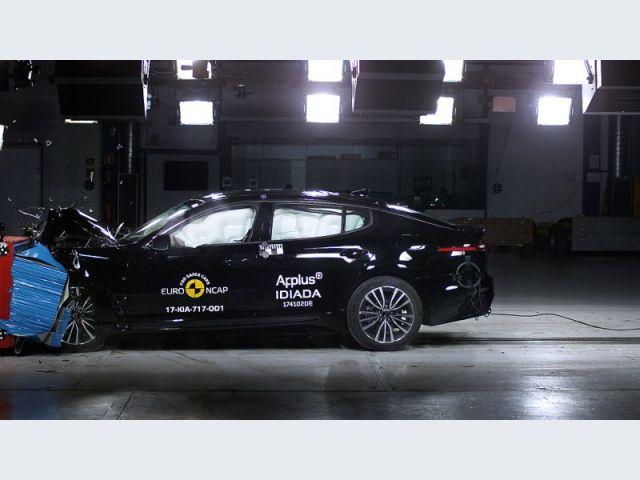Kia Stinger – Crash test Euro NCAP – crash test offset