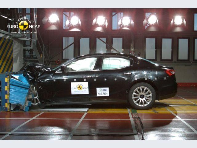 Maserati Ghibli – Impatto Frontale