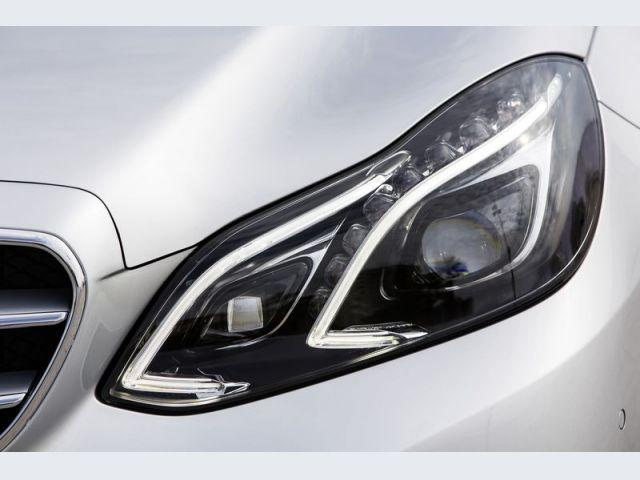 Nuova Mercedes-Benz Classe E –  Nuovi fari anteriori