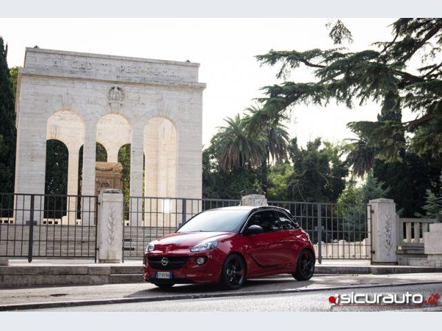 Opel Adam anteriore 2
