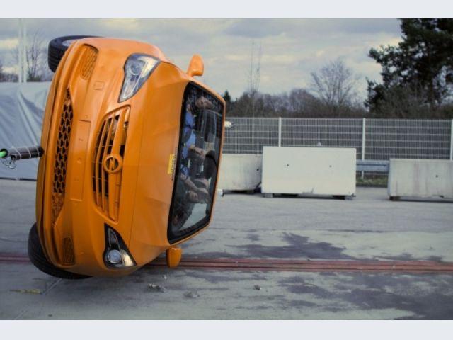 Opel Cascada – ADAC rollover crash test – Ribaltamento