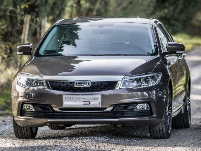 Qoros 3 Sedan 4