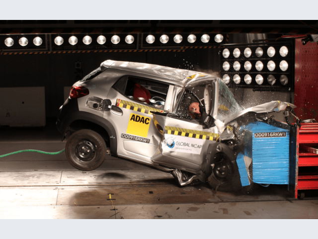 Renault Kwid 1 – SaferCarsForIndia Crash test
