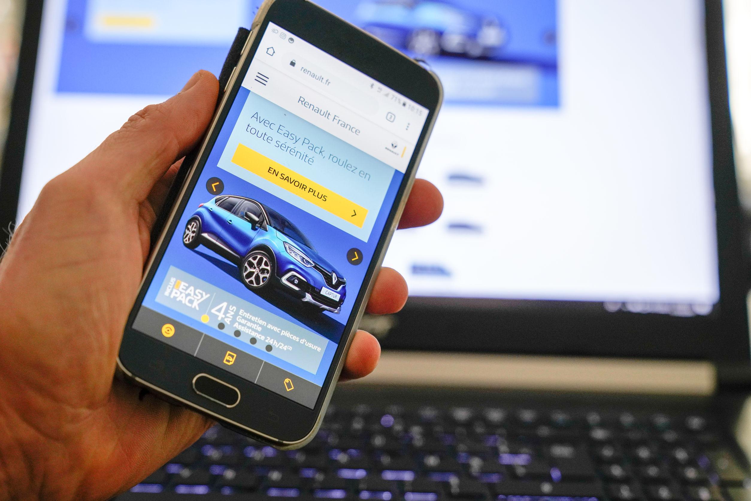 Renault venderà auto online per tagliare i costi in Europa