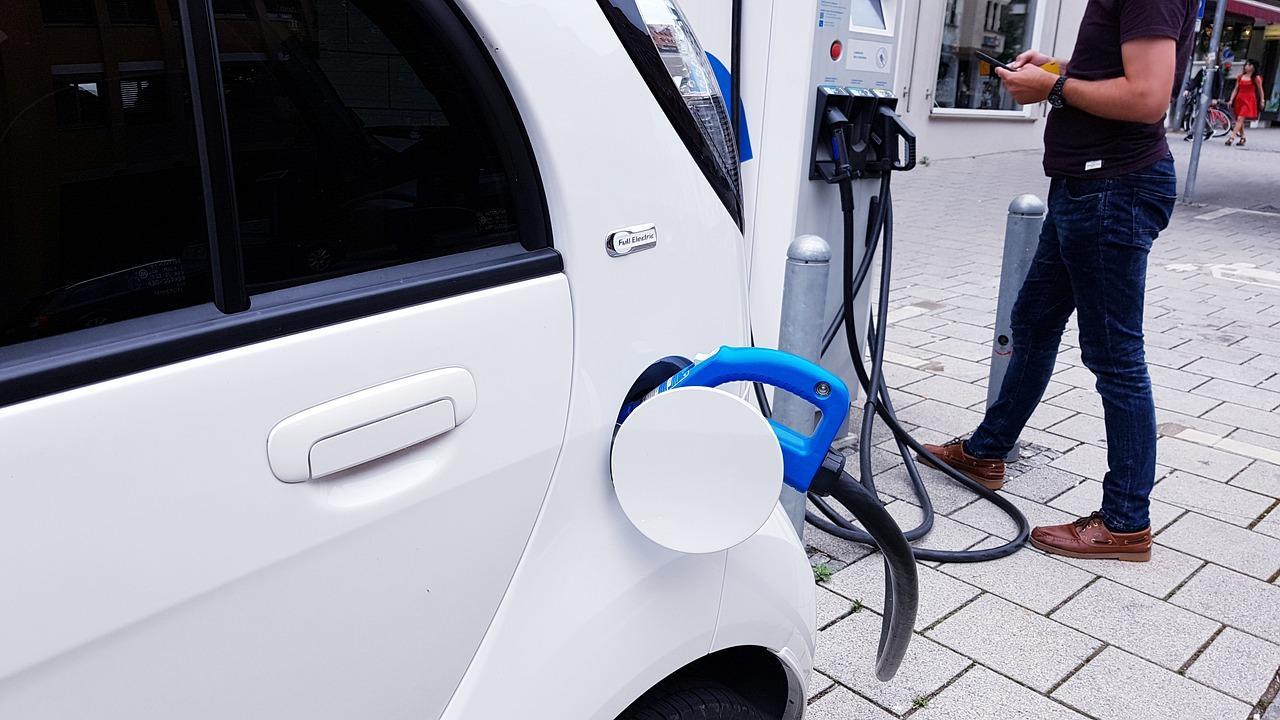 Auto elettriche in Italia