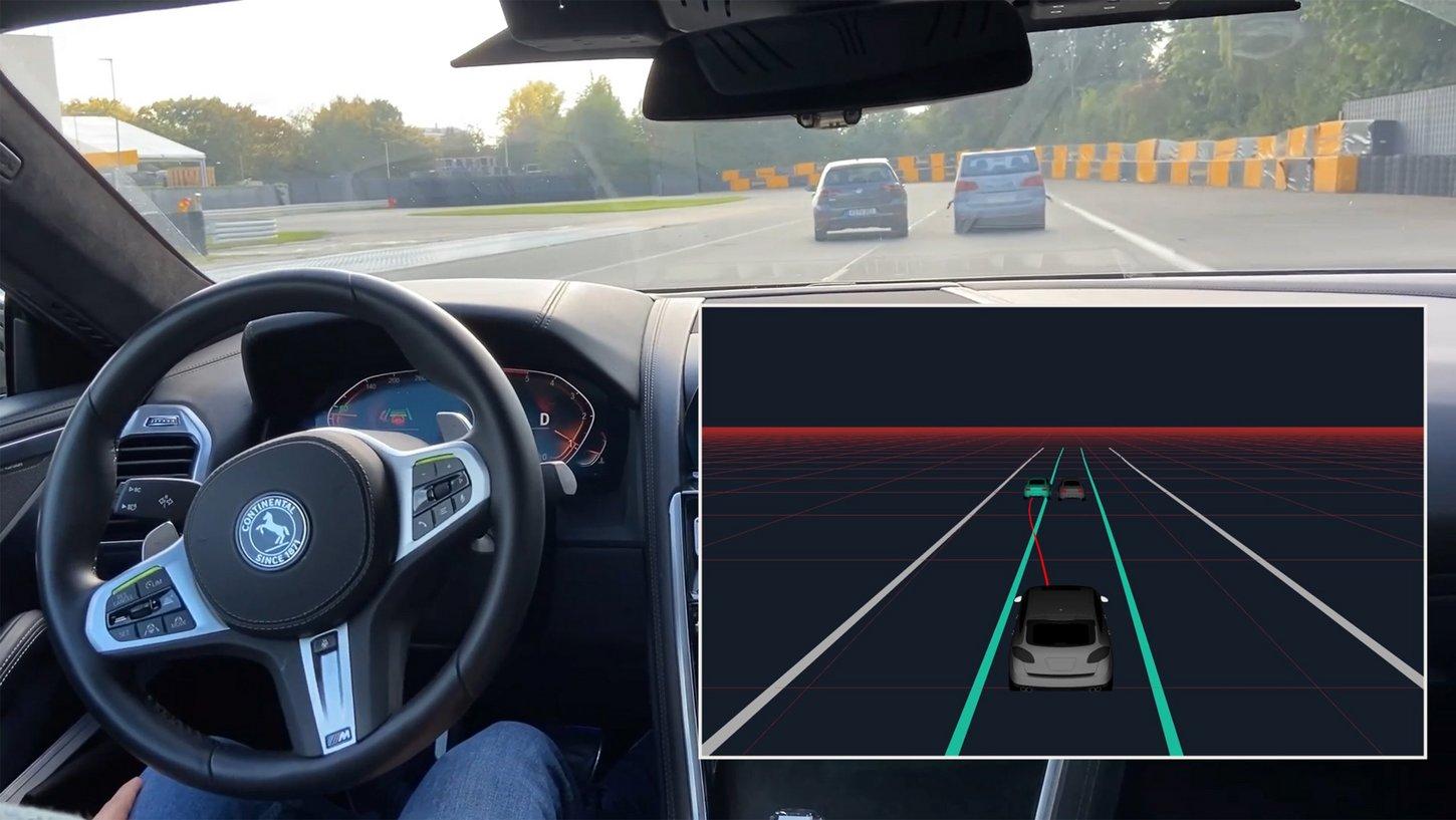 Guida autonoma Continental: pronto il software che prevede il traffico