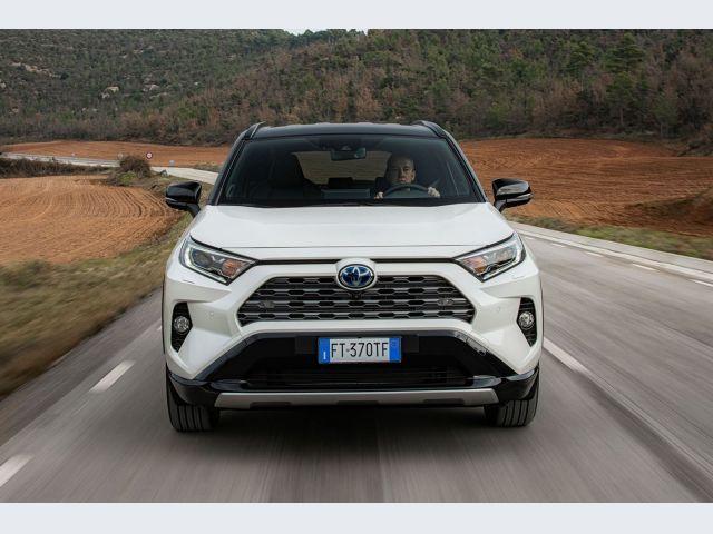 Toyota RAV4 2019 (2)