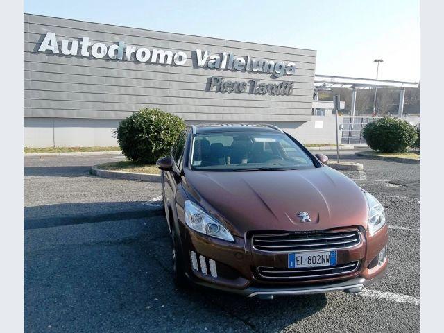 Peugeot 508 RXH vista frontale
