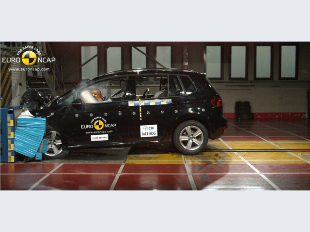 Volkswagen Golf Sportsvan – Crash test frontale