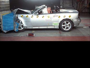 Crash Test Mercedes SLK