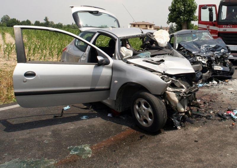 Incidenti stradali: si muore anche nel giorno dedicato alle vittime della strada