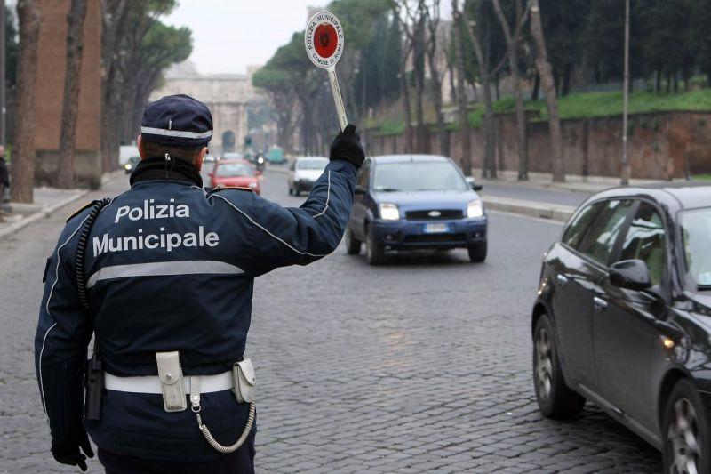 Vigili Roma: senza straordinari, niente notifica dellle multe