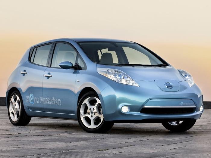 Richiamo Nissan per la Leaf: sterzo difettoso