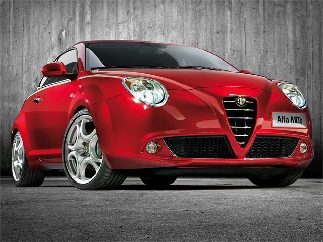 Alfa Romeo. Dipendente imbottiva di carte i sedili della MiTo: licenziato