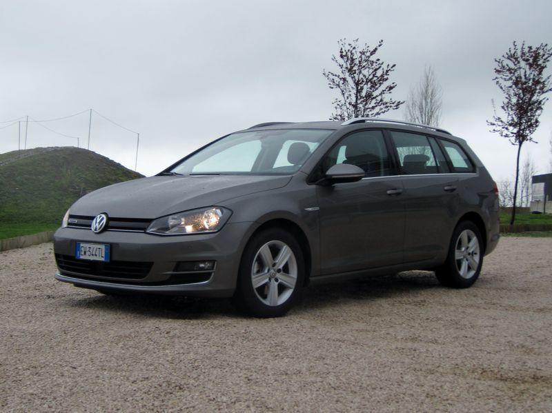 Volkswagen Golf Variant 1.4 TGI DSG Highline: prova su strada approfondita