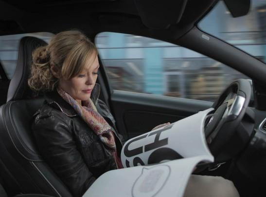 Auto senza conducente: a mani libere il mal d'auto è in agguato
