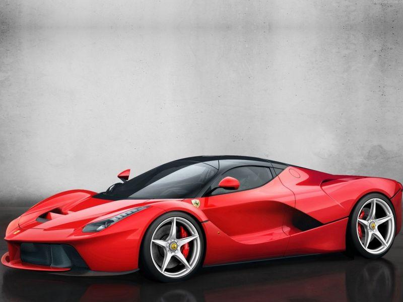LaFerrari richiamata dalla Ferrari: noie sul rilevamento pressione pneumatici