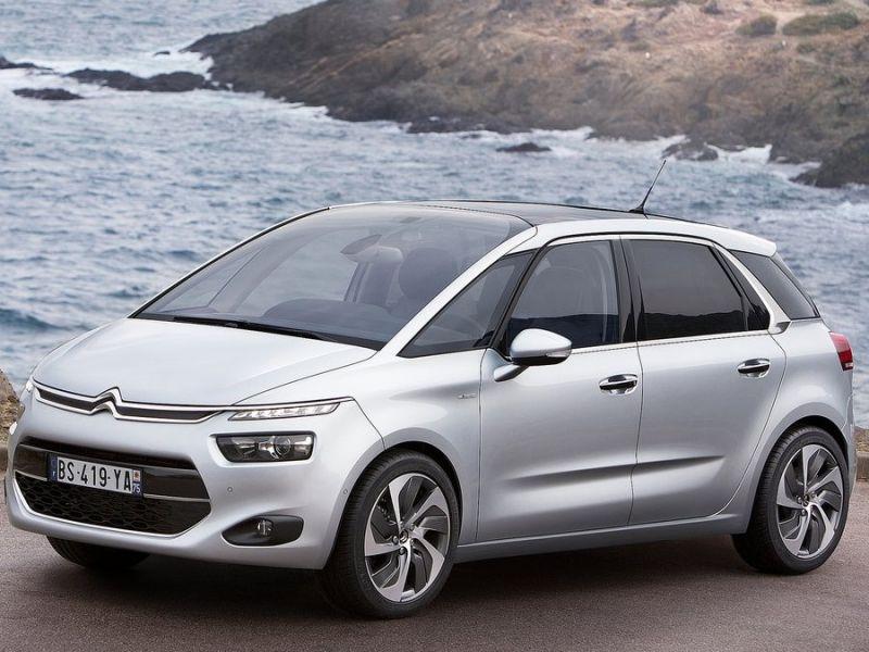 Servosterzo elettrico difettoso? Citroën richiama la C4 Picasso